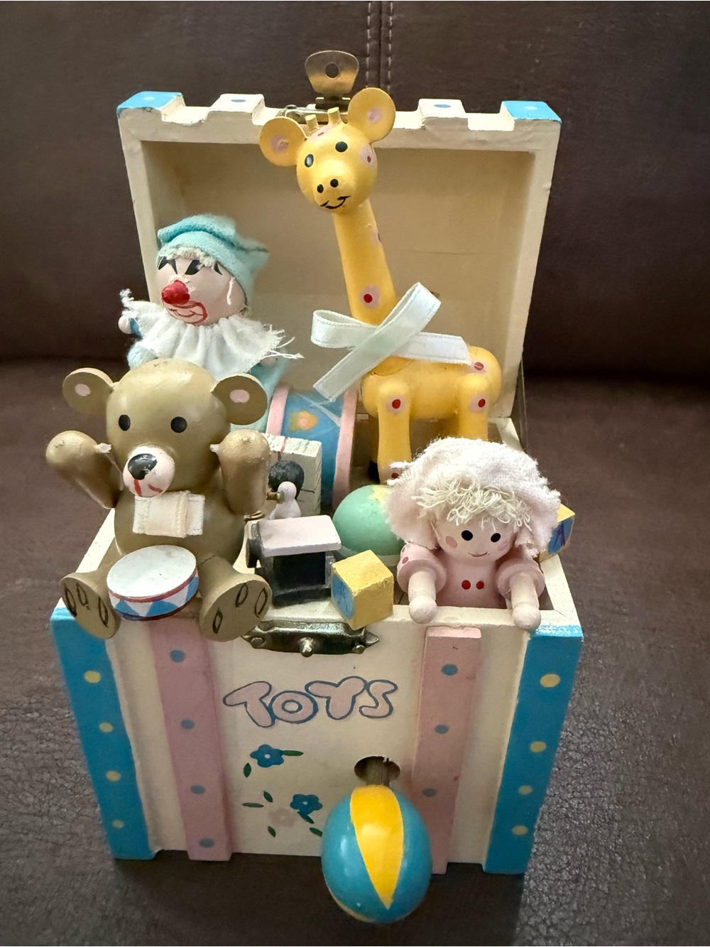 VTG 1983 Enesco TOYLAND Giraffe Clown Bear Doll Music Box It's A Small World